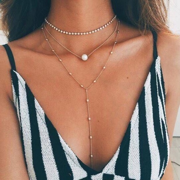 Jewelry - Layered gold plated necklace Bnwt